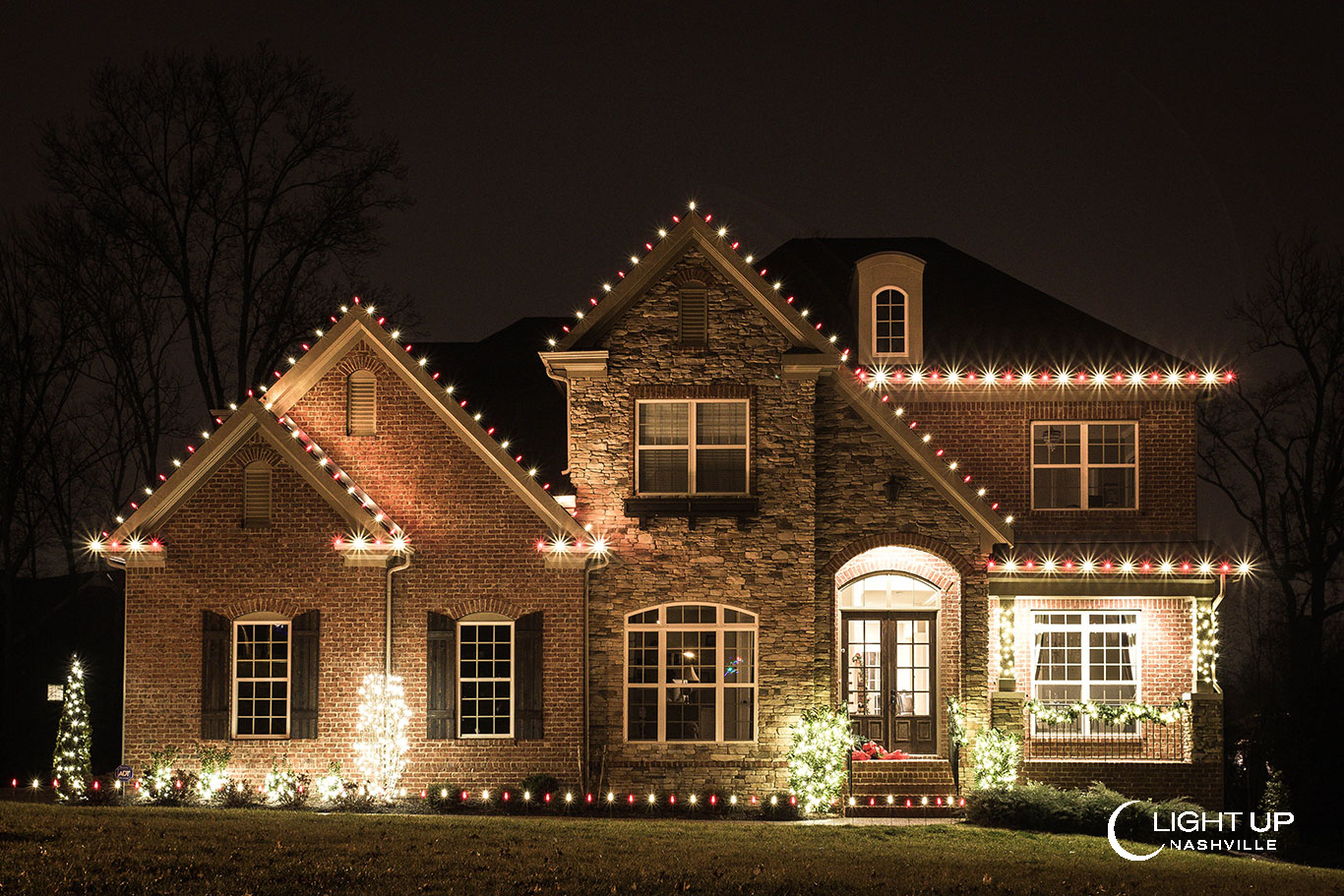 Red and Warm White Color Scheme | Light Up Nashville