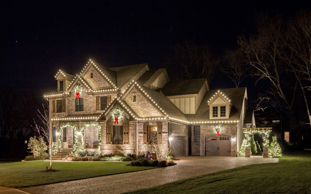 2017 Warm White Display on Brick Home - Light Up Nashville