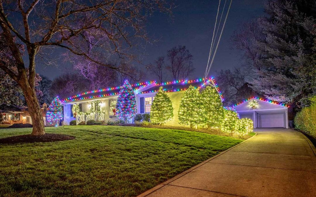 multi-color christmas light display on ranch style home in Tennessee